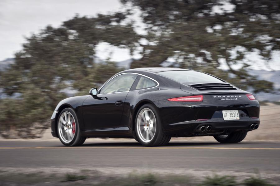  Porsche 911 Carrera S 2012 года  (фото 31 из 155)